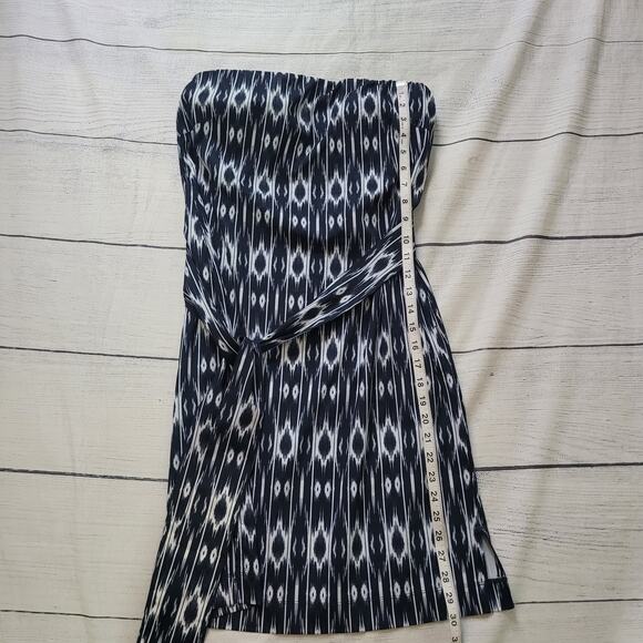Athleta Size 8 Navy and White Ikat Strapless Anywhere Mini Dress Geometric - Picture 5 of 9